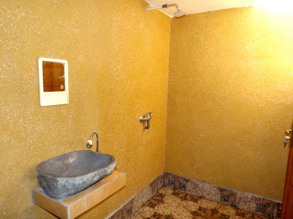 Aura Guest House Gili Air Exterior photo