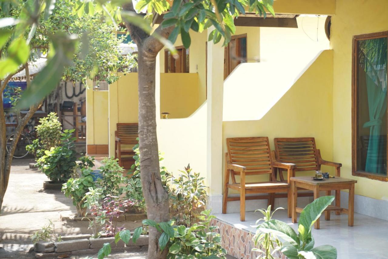 Aura Guest House Gili Air Exterior photo