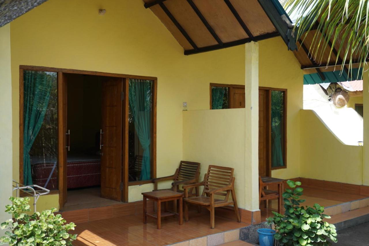 Aura Guest House Gili Air Exterior photo
