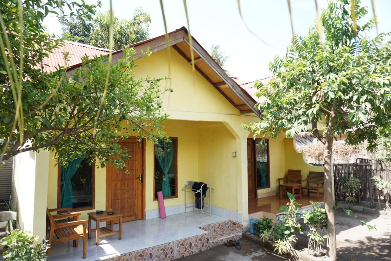 Aura Guest House Gili Air Exterior photo